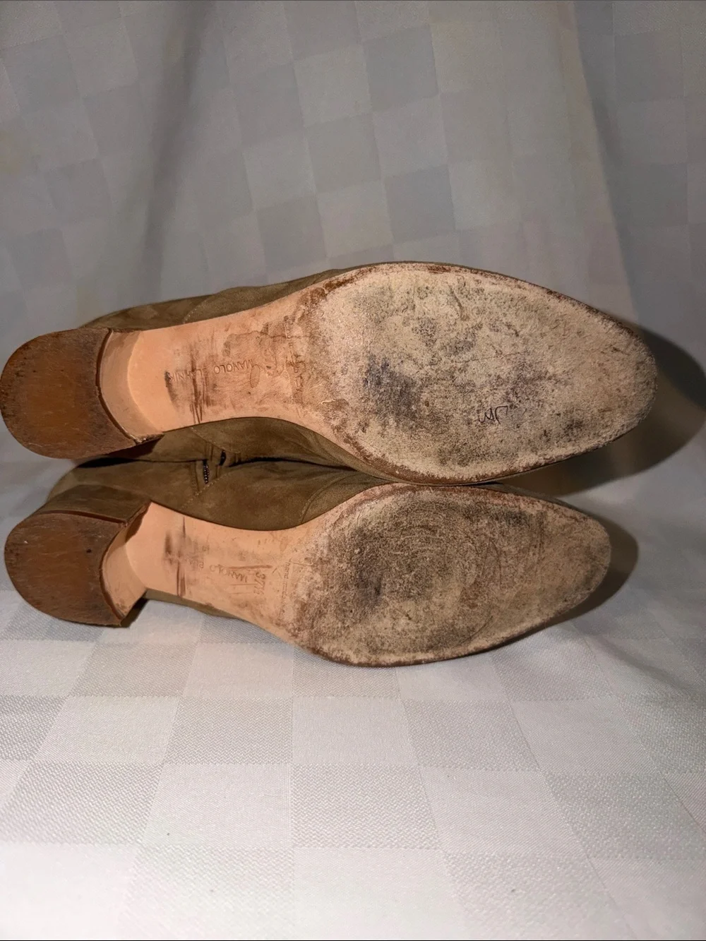 Sz 37.5 7 Manolo Blahnik Brown Suede Ankle Boots